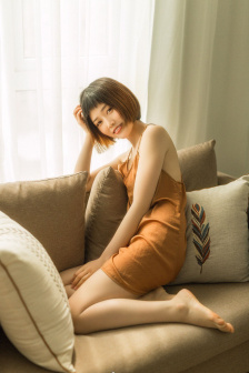 粗大乱H伦亲女吃奶